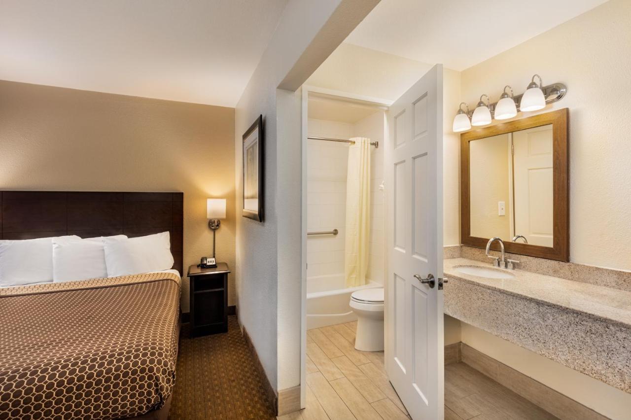 Lemon Heights Inn Тастин Экстерьер фото
