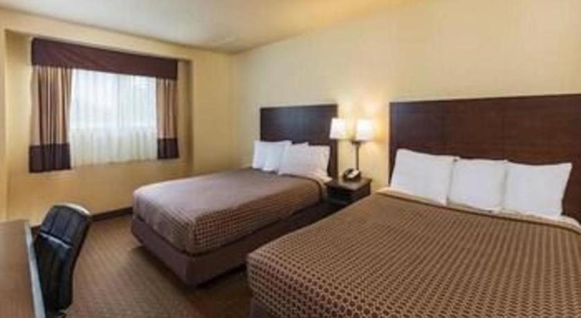 Lemon Heights Inn Тастин Экстерьер фото
