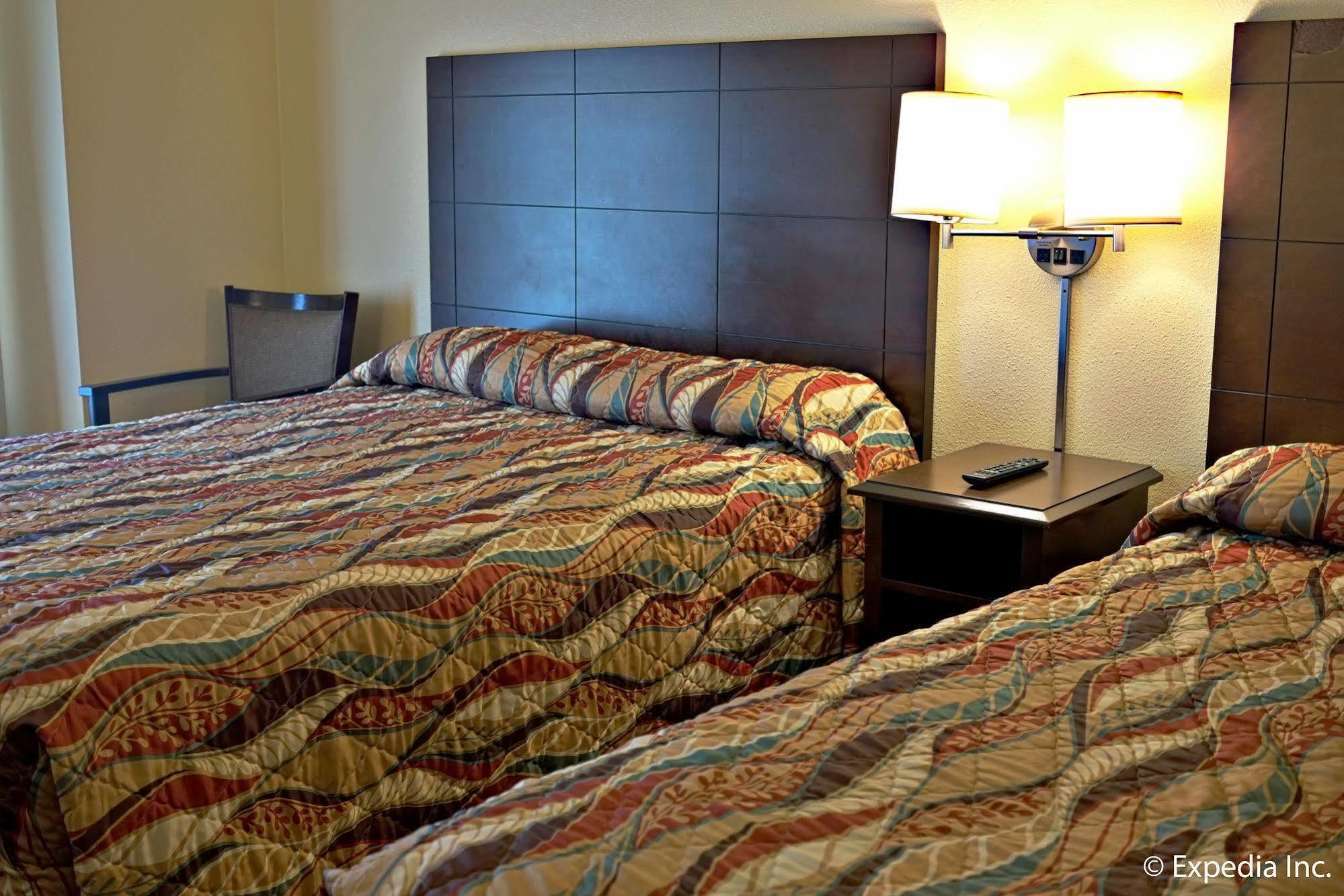 Lemon Heights Inn Тастин Экстерьер фото